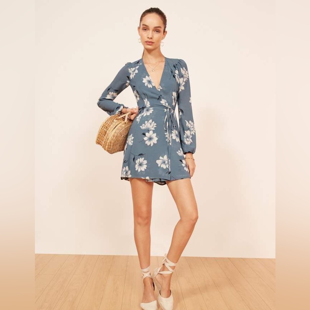 Reformation Collins Wrap Dress Blue White flowers sz S